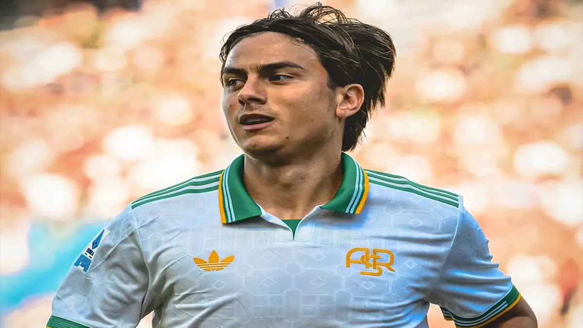 Paulo Dybala Pilih Bertahan di Roma Meski Harus Potong Gaji. (instagram.com/paulodybala)