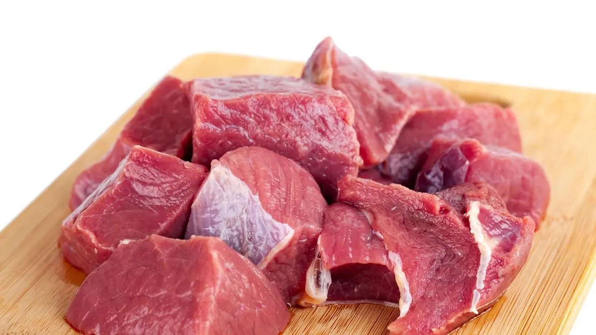 Ilustrasi daging sapi. (Suhtterstock/k_samukas)