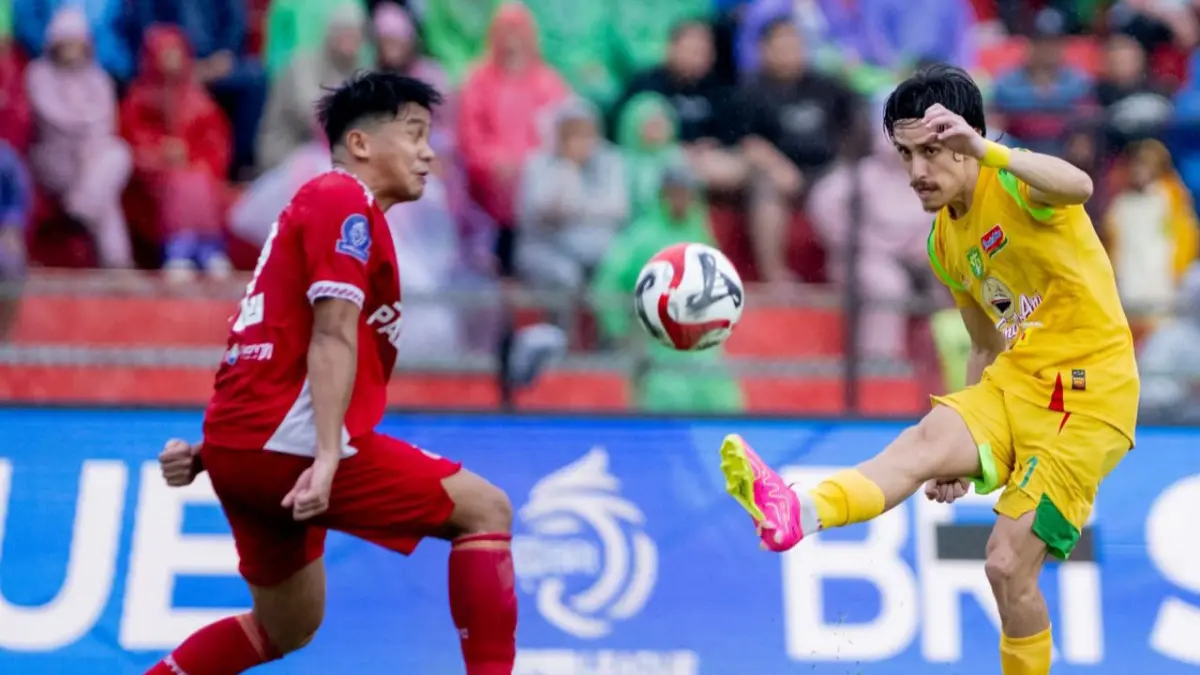Penyerang Persebaya, Fransisco Rivera, saat pertandingan melawan Semen Padang beberapa waktu lalu. (Dok. Persebaya)