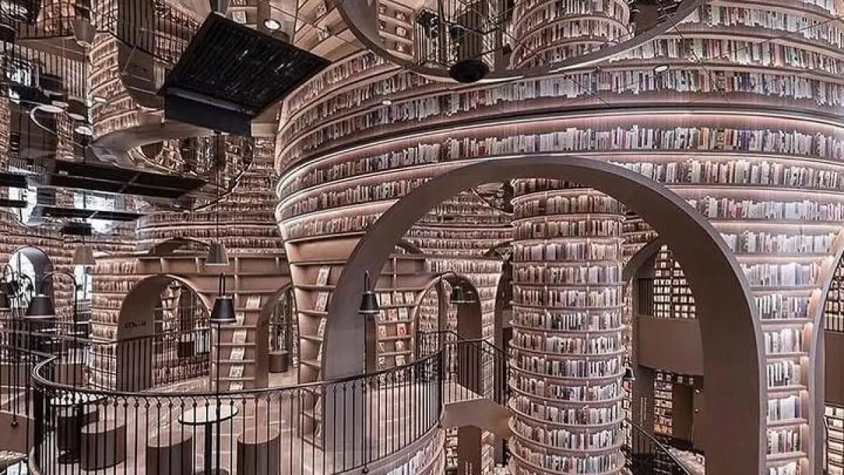 Perpustakaan Dujiangyan di China. (Instagram @azmitours)
