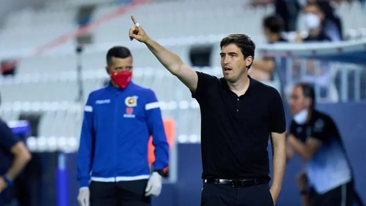 Rossoneri menawarkan gaji besar untuk Andoni Iraola. (instagram.com/andoniiraola)