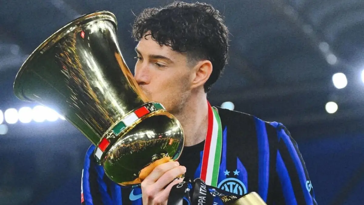 Barcelona kembali gagal mendapatkan Alessandro Bastoni. (instagram.com/alessandrobastoni)