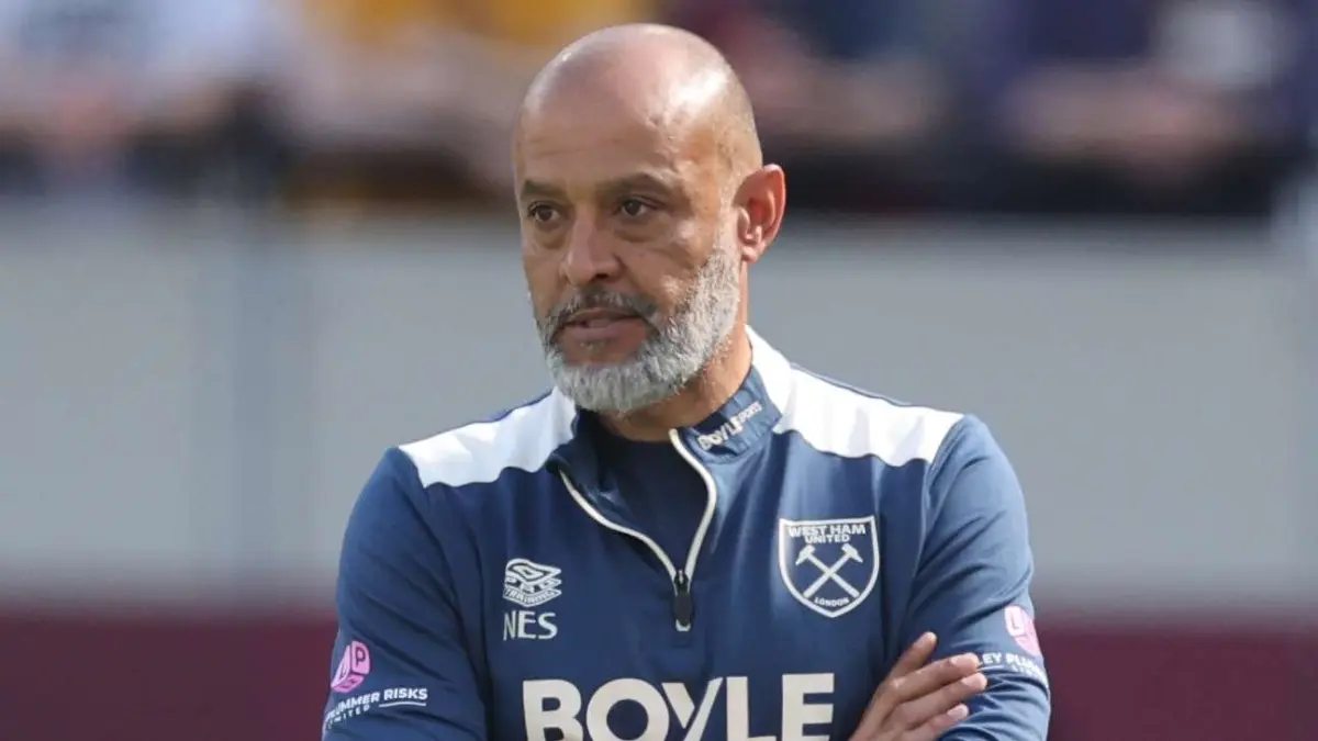 Ekspresi Pelatih West Ham United, Nuno Espirito Santo, Usai Klubnya Dinyatakan Terdegradasi. (Goal)