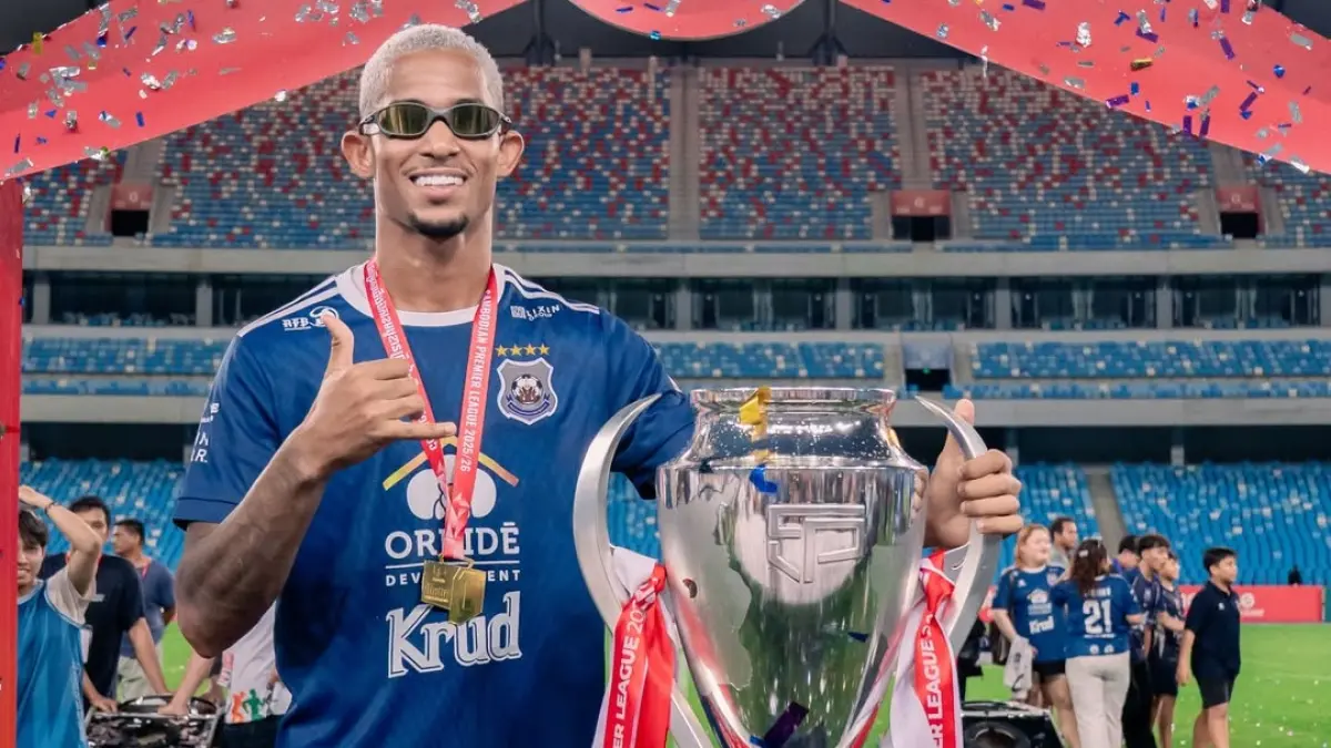 Patrick Robson menolak Persib Bandung. (instagram.com/alfinete98)
