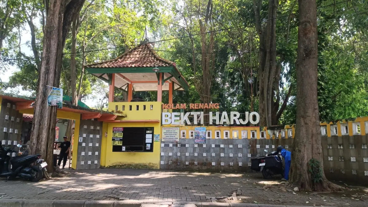 Saat Goa Akbar dan Pantai Boom mendapat anggaran revitalisasi miliaran rupiah, Pemandian Bektiharjo masih terkendala persoalan lahan. (SHAFA DINA HAYUNING MENTARI/RADAR TUBAN)