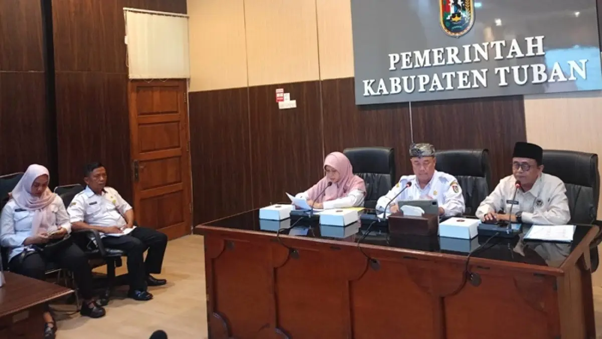 Rapat pemulangan jemaah haji yang kini cukup melewati mesin biometrik dan alat deteksi kesehatan tanpa antre panjang. (RADAR TUBAN)