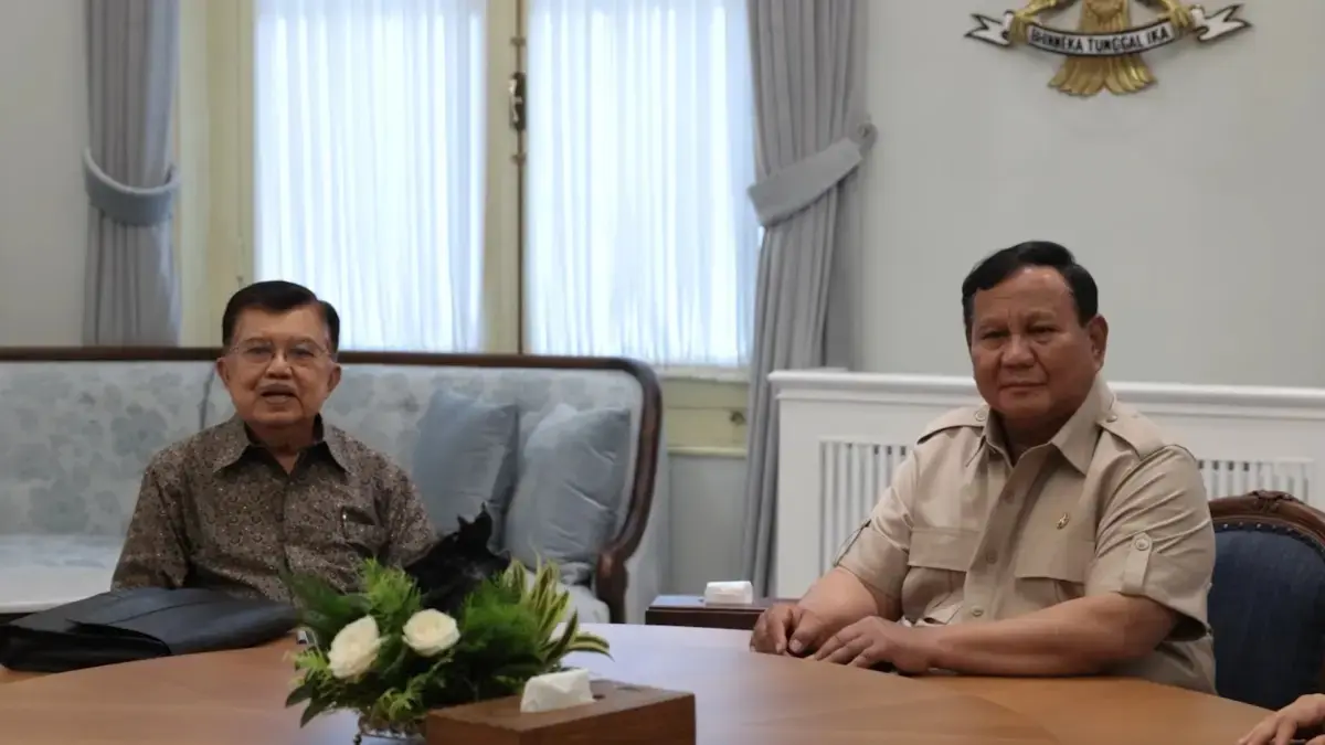 Presiden Prabowo Subianto menerima kunjungan Wakil Presiden (Wapres) ke-10 dan ke-12 RI Jusuf Kalla alias JK. (Jawapos.com)