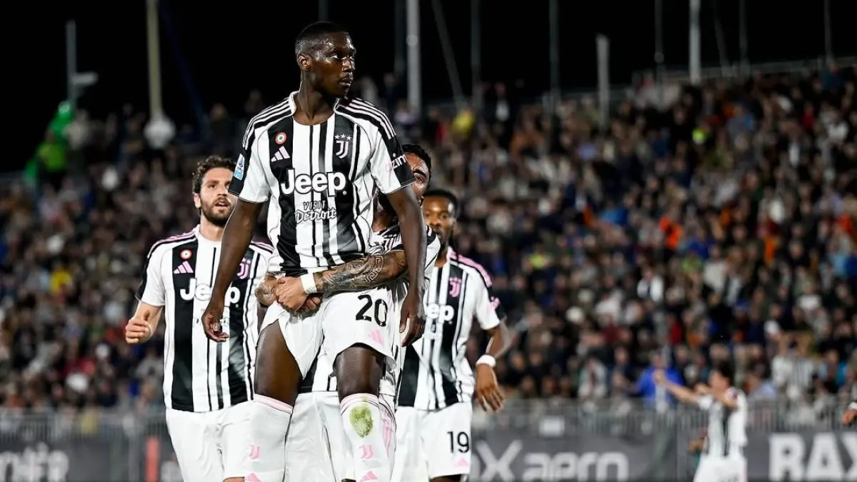 PSG mematok harga mahal untuk Kolo Muani saat Juventus mulai membuka negosiasi. (instagram.com/r_kolomuani)
