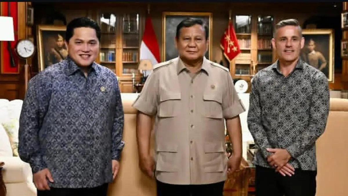 Erick Thohir bersama dengan presiden Prabowo Subianto, dan Coach John Herdman. (Instagram/erickthohir)