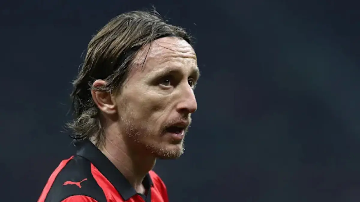 Luka Modric buka peluang tetap bersama Rossoneri. ( Football Italia)