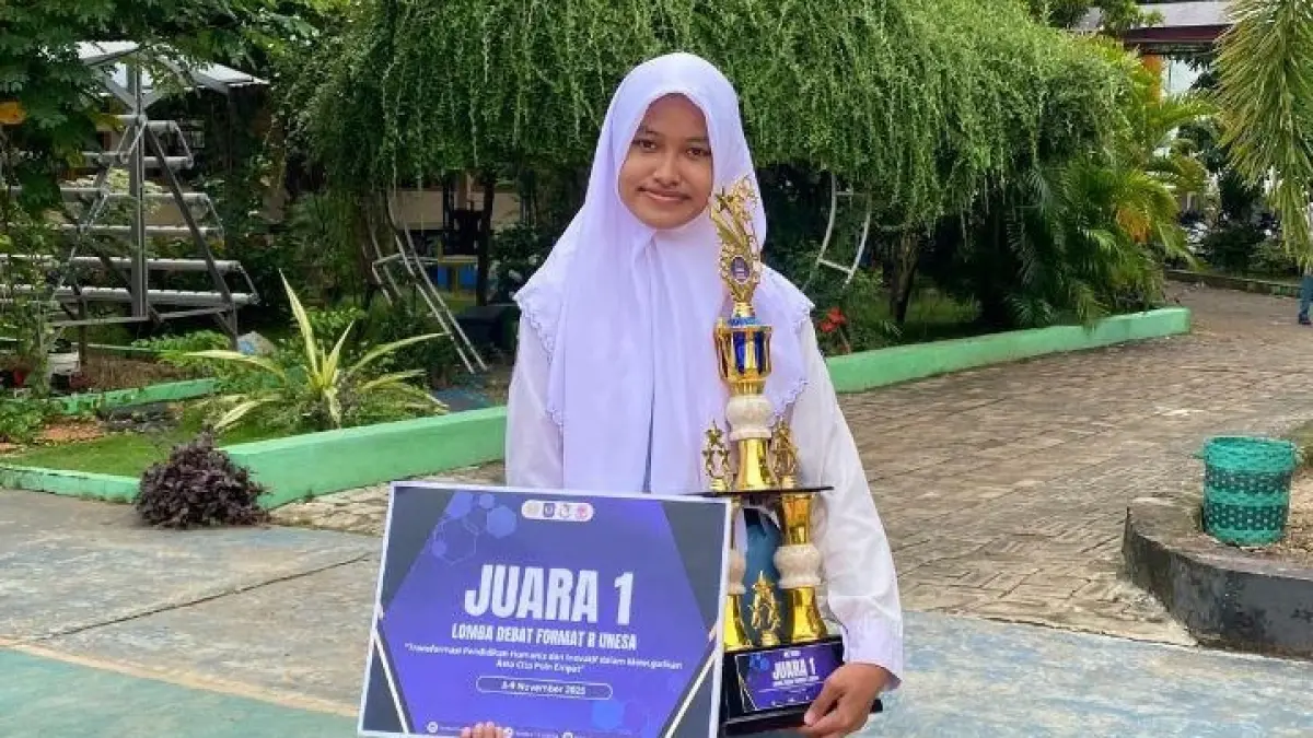 Perjuangan panjang Indah April dari berbagai penolakan hingga berhasil menembus Universitas Brawijaya. (INDAH APRIL RAHAYUNINGTIAS UNTUK RADAR TUBAN)