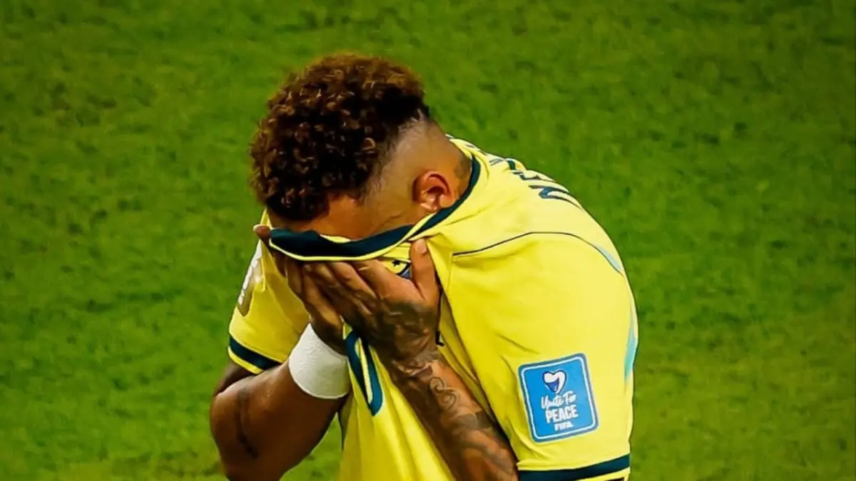 Tangis haru Neymar saat tampil di Piala Dunia 2026 melawan Skotlandia. (Instagram/fabriziorom)