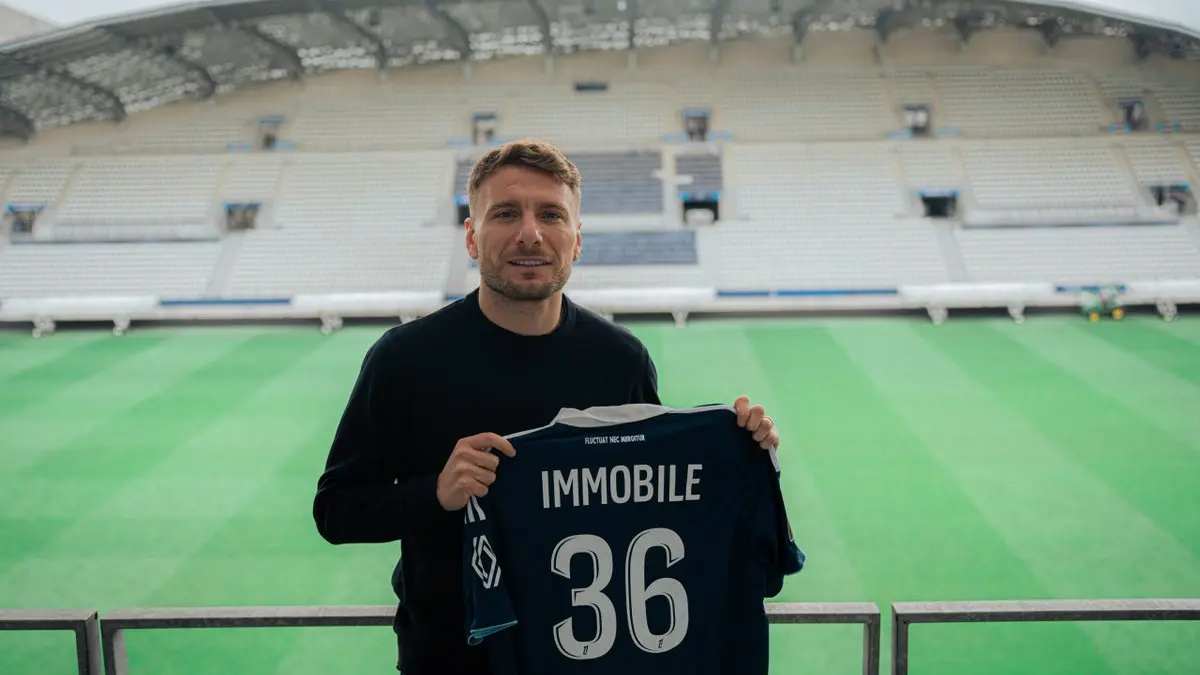 Ciro Immobile dikabarkan masih akan tetap bersama Paris FC musim depan. (Paris FC)