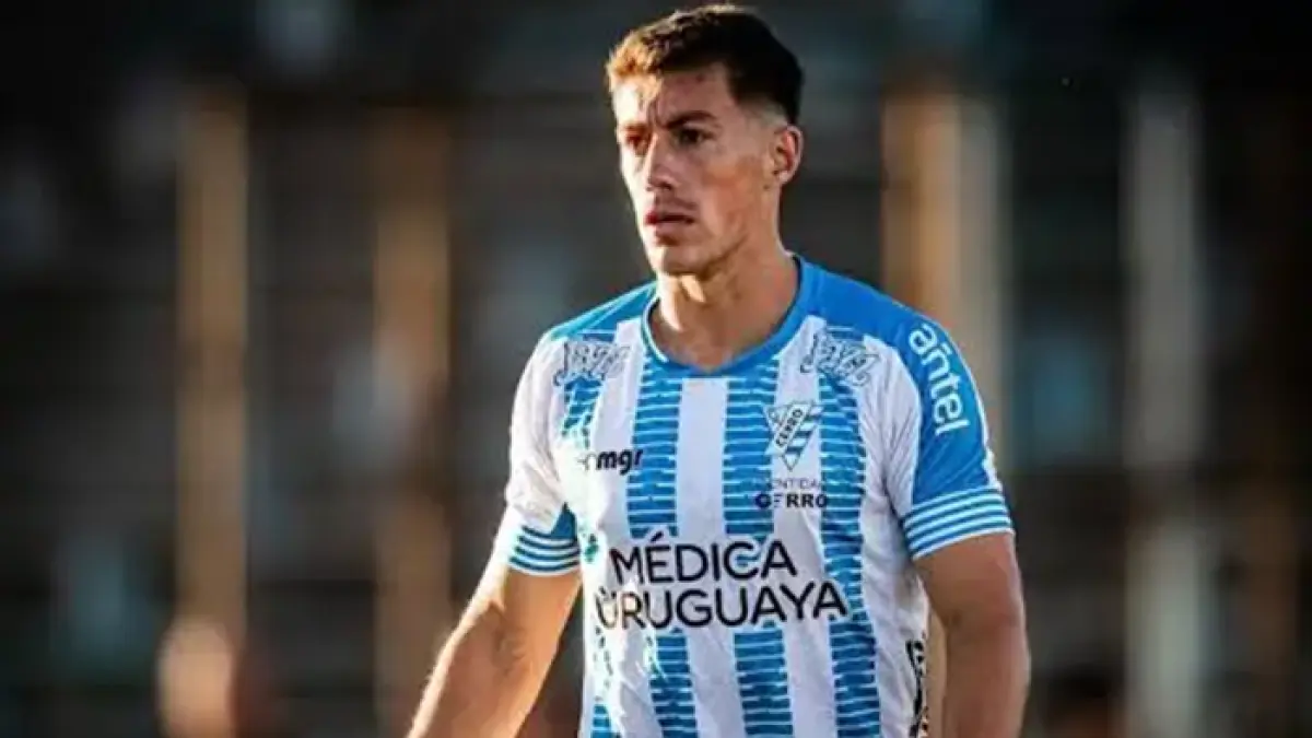 Kabar terbaru menyebut Mariano Peralta berpotensi batal bergabung dengan Persija, situasi transfer sang pemain masih belum pasti. (Instagram/Mariano Peralta)