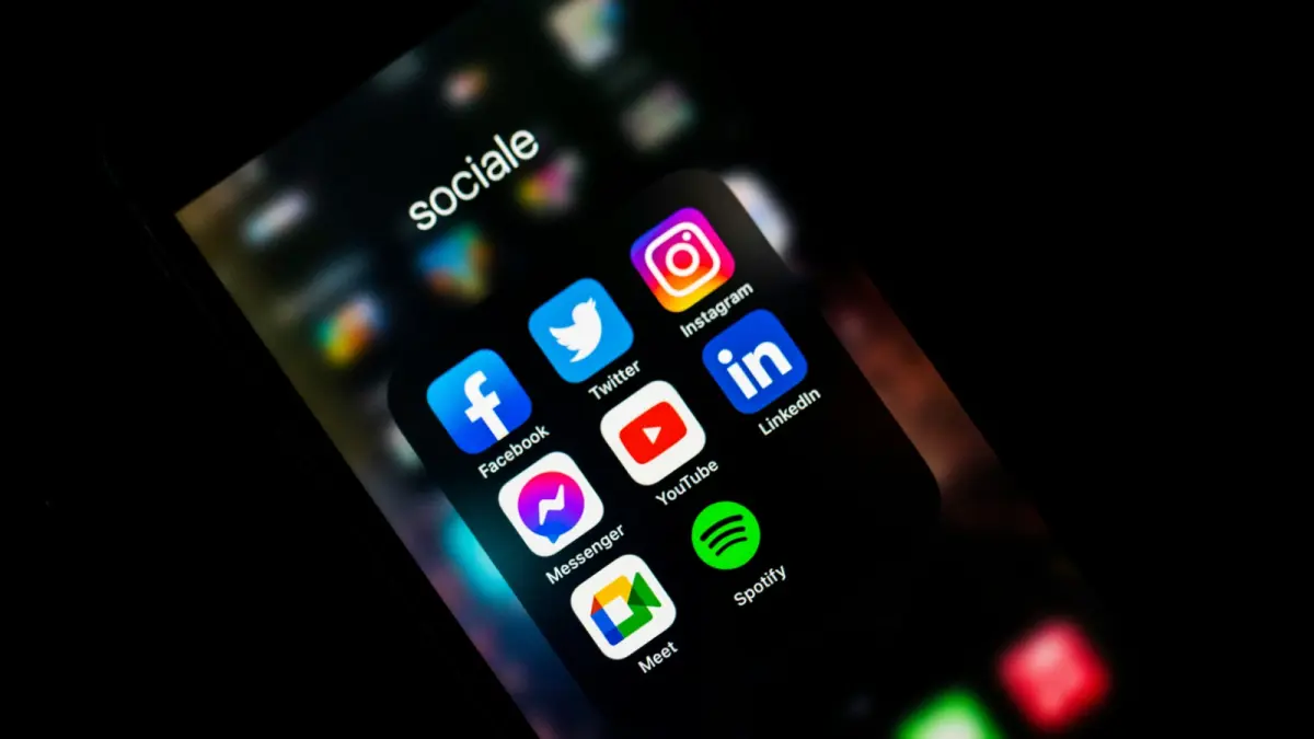 Fenomena budaya yang apa-apa viral, dan dampak negatifnya. (Piotr Cichosz on Unsplash)
