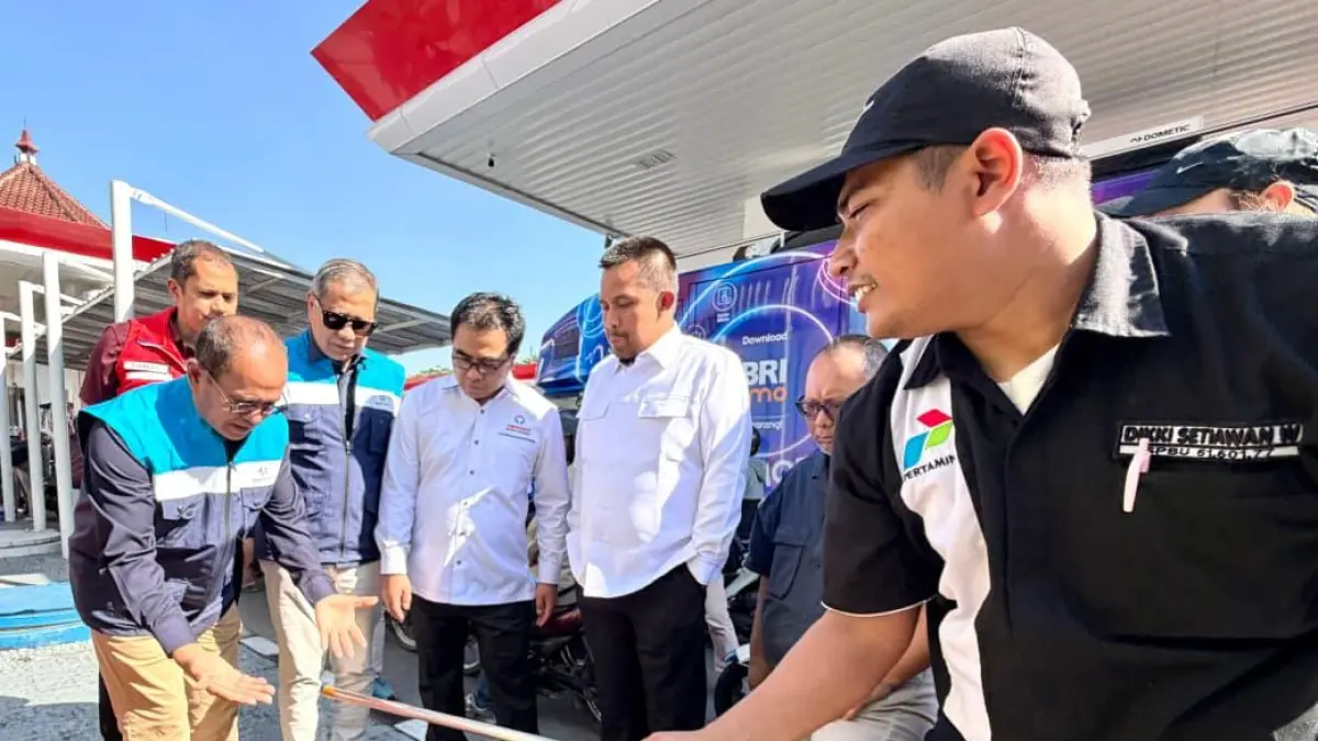 Hasil pantauan di SPBU Surabaya-Gresik menunjukkan antrean truk berkurang drastis berkat percepatan kiriman dan alih suplai BBM.