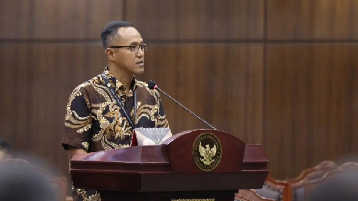 Dosen Fakultas Ekonomi dan Bisnis Universitas Negeri Manado, Nikolas Fajar Wuryaningrat. (mkri.id)