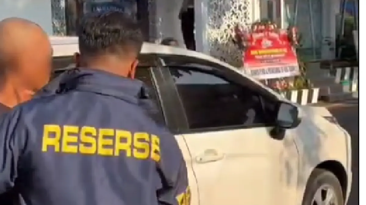 Perkembangan terbaru kasus pencabulan anak di Plumpang, Tuban, keluarga pelaku tak terima dan klaim terjadi aksi main hakim sendiri saat pelaku diamankan. (RADAR TUBAN)