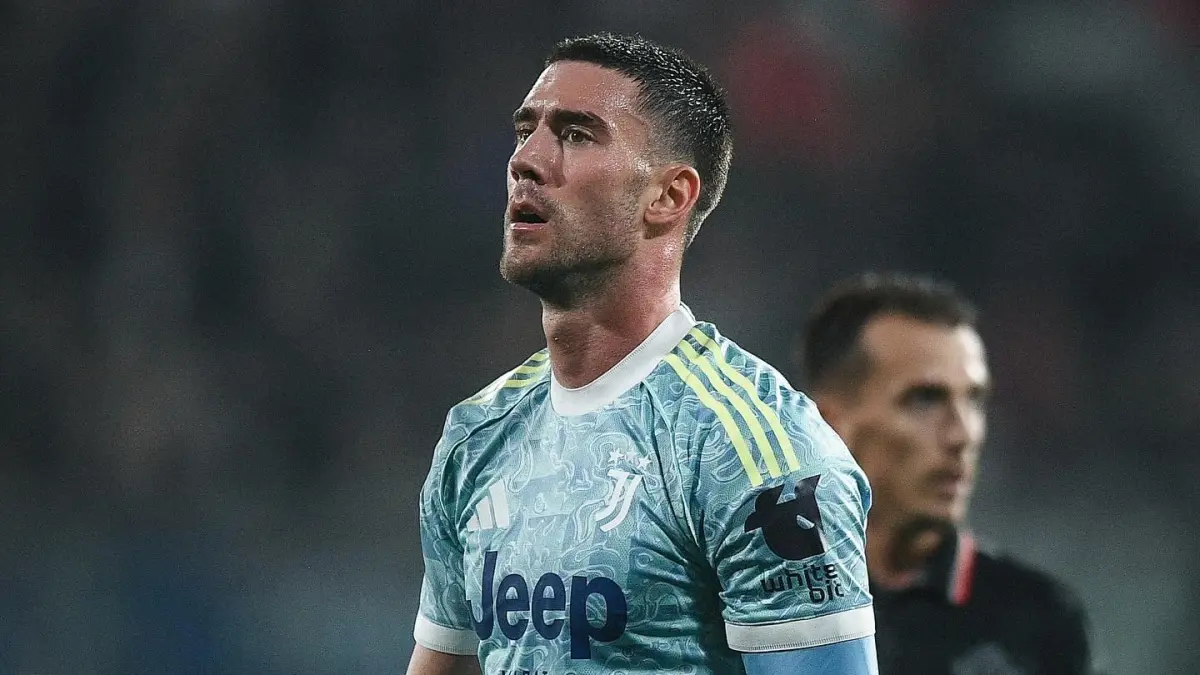 Dušan Vlahović diklaim siap kembali bernegosiasi dengan Juventus. (instagram.com/vlahovicdusan)
