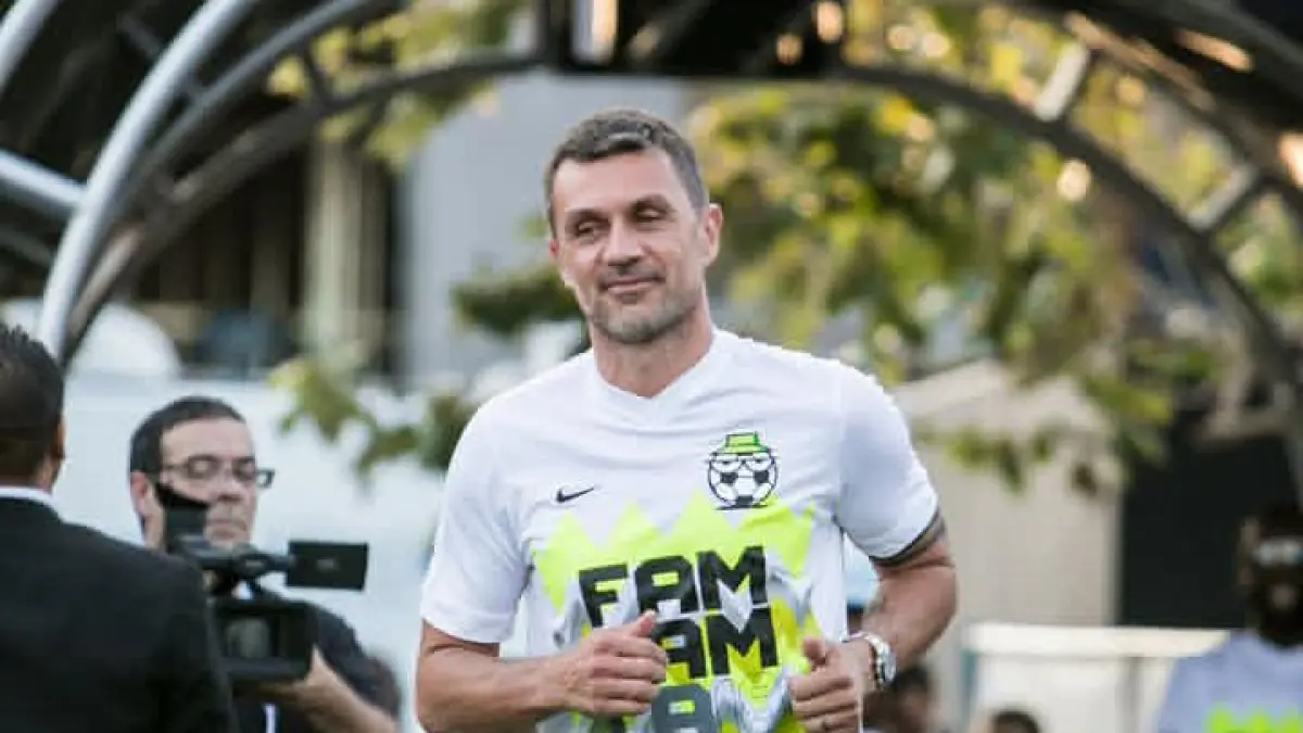 Presiden baru FIGC Giovanni Malago umumkan perombakan besar, Paolo Maldini dan Leonardo ditarik demi benahi total cetak biru sepak bola Italia. (Instagram/paolomaldini)