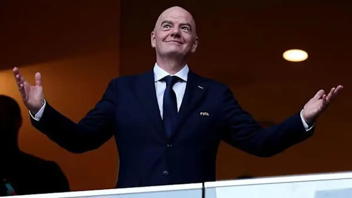 Presiden FIFA, Gianni Infantino membuka opsi mekarkan jumlah peserta Piala Dunia menjadi 64 tim. (Yahoo Sport)