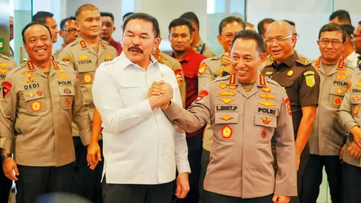 Kapolri Jenderal Listyo Sigit Prabowo bersama Jaksa Agung Sanitiar Burhanuddin. (Istimewa)
