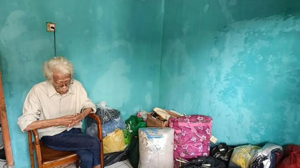 Putra Sayuti Melik, Heru Baskoro dievakuasi Kemensos. (tangkapan layar media sosial)