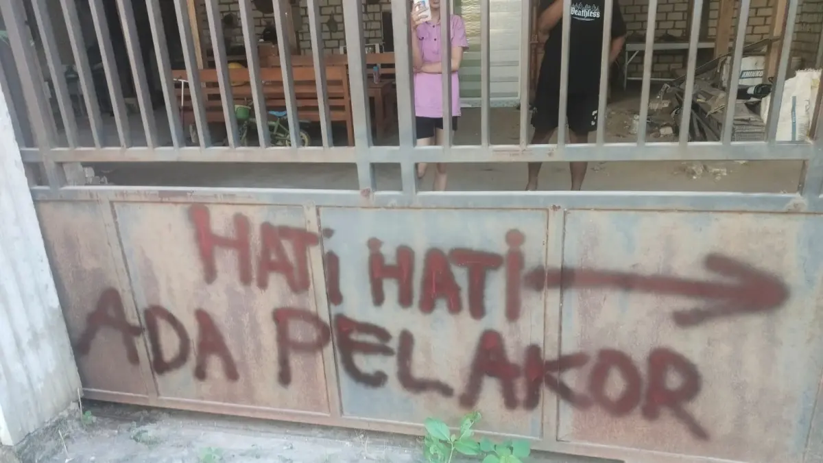 Tulisan, ’Hati-Hati Ada Pelakor