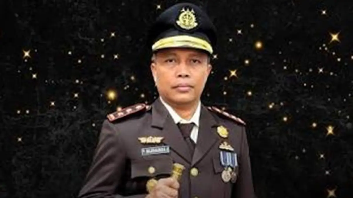Skandal suap Kejari Tuban Supardi mencuat, Plh Kajari benarkan pencopotan eks Kajari Supardi dan Kasi Pidum terkait dugaan suap perkara tambang ilegal.