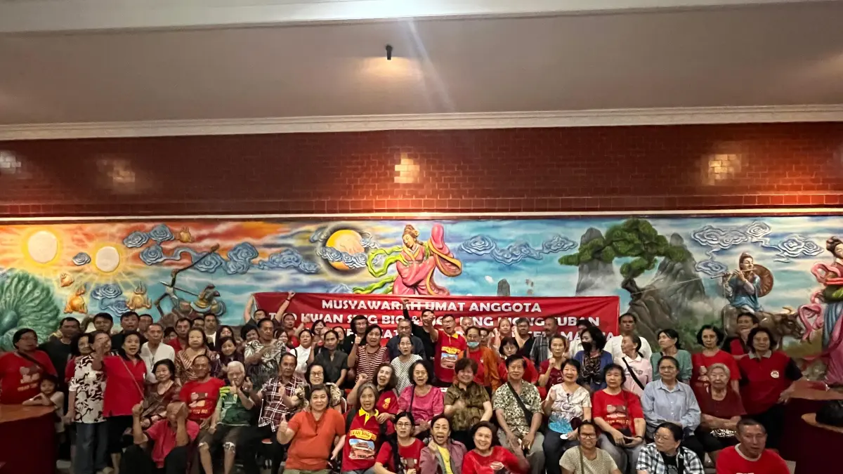 TITD Kwan Sing Bio dan Tjoe Ling Kiong Tuban resmi menandatangani dokumen perdamaian. (SHAFA DINA HAYUNING MENTARI/RADAR TUBAN)
