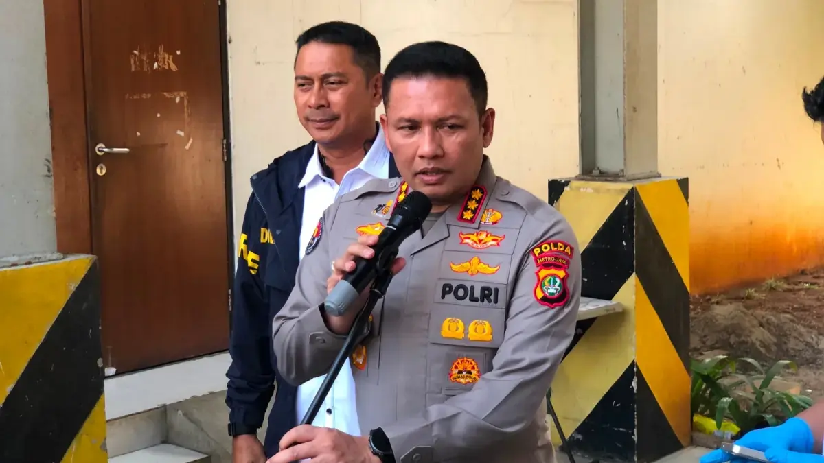 Polda Metro Jaya membuka kesempatan bagi keluarga Sutrimo untuk melapor jika menemukan dugaan kejanggalan. (Sahrul Yunizar/JawaPos.com)