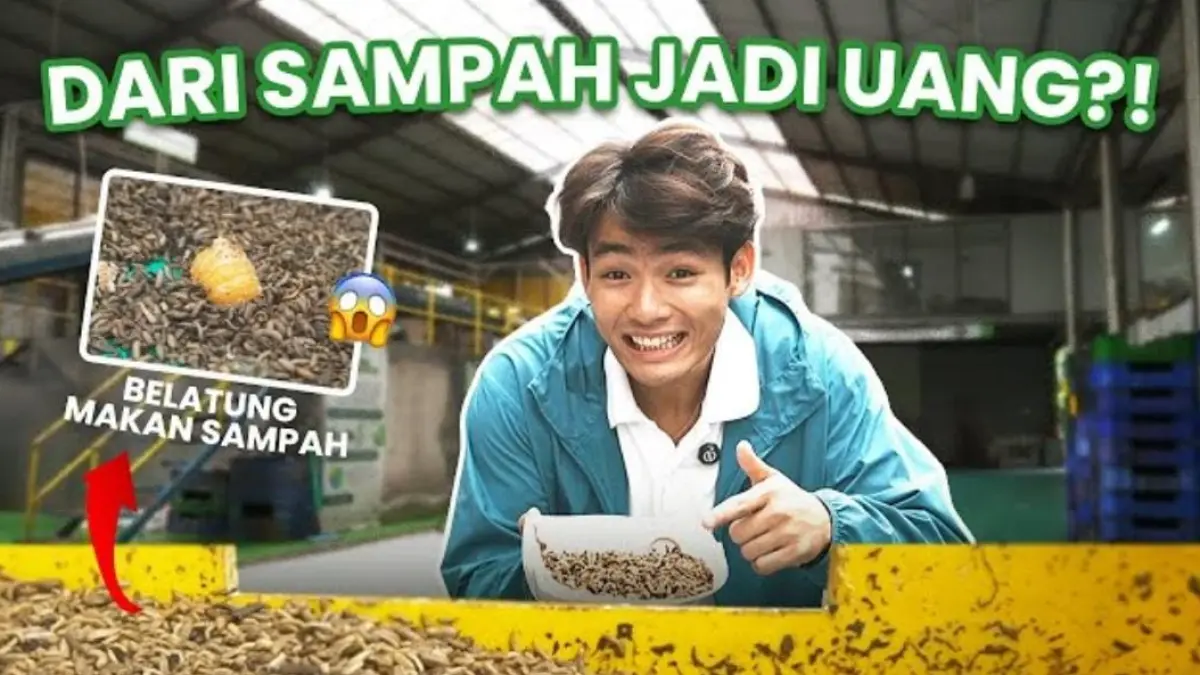 Owen menunjukkan Ulat maggot dapat menjadi cuan. (Tangkapan Layar YouTube Jerhemy Owen)