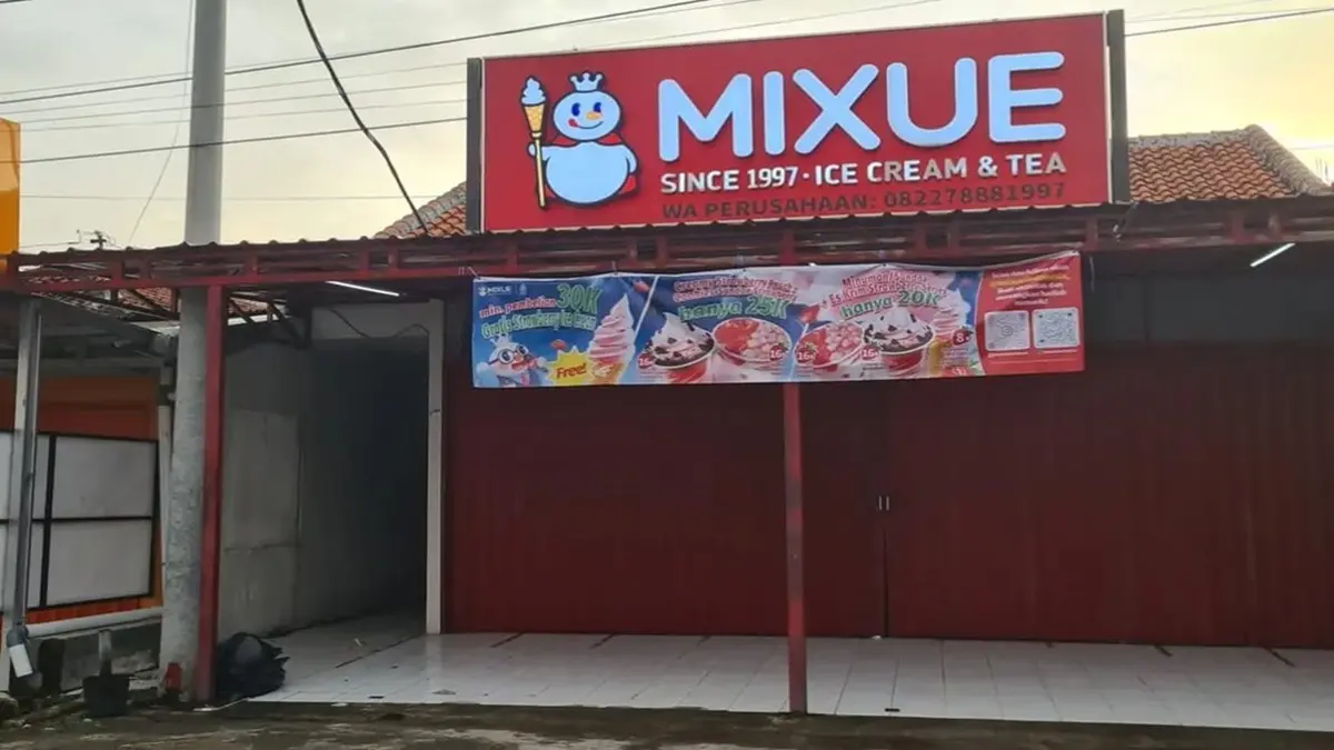 Pemandangan gerai Mixue yang tampak tutup. (Istimewa)