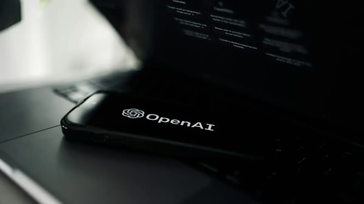 OpenAI hadirkan pengalaman menggunakan ChatGPT tanpa batasan untuk pengguna gratis. (PCMag)