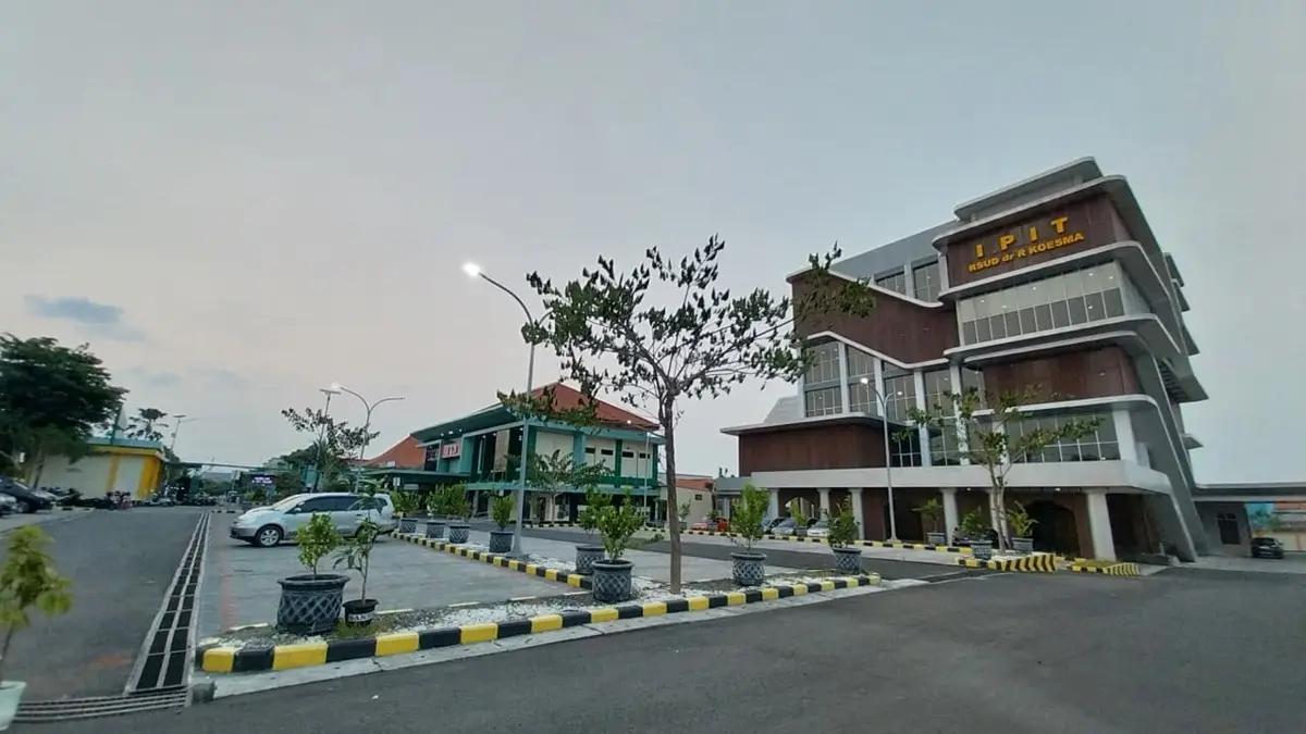 Instalasi Perawatan Intensif Terpadu (IPIT) RSUD dr R. Koesma Tuban, fasilitas kesehatan terbaru yang dimiliki rumah sakit milik Pemkab Tuban. (M. Mahfuz Muntaha/Radar Tuban)