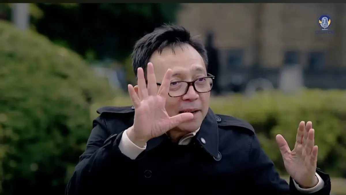 Dokter Ryu Hasan membahas kebiasaan flexing sejak kecil. (Youtube Podcast Orator)
