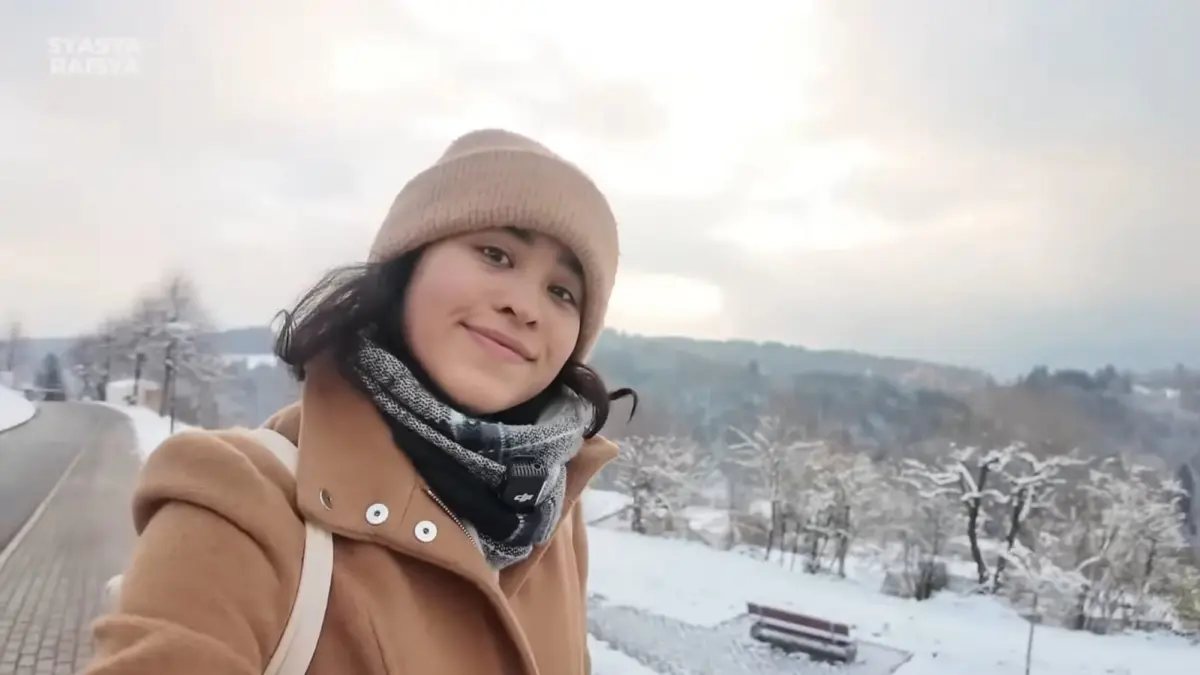Potret perjalanan pekerja migran menembus musim dingin Swiss. (Tangkapan Layar YouTube Syasya Raisya)