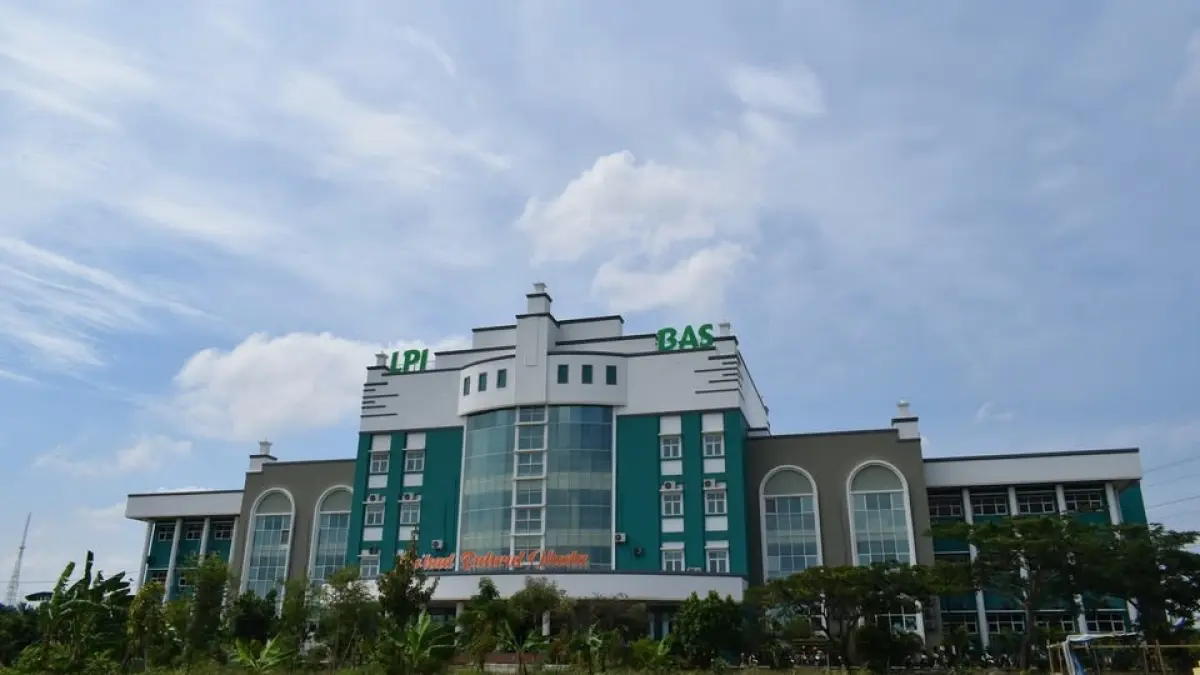 Empat SMP swasta di Tuban ini memiliki program unggulan berbeda. Ada yang fokus tahfidz dan karakter hingga teknologi, inovasi, dan kewirausahaan. (Radar Tuban)