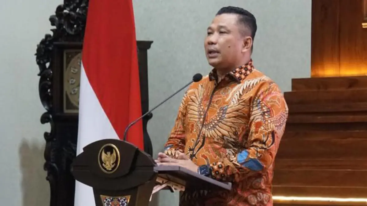 Ketua peserta Pelatihan Kepemimpinan Nasional (PKN) 1 Angkatan LXVI Dr. Sucipto, S.H., M.H., M.Kn., menyampaikan sambutan pada Kunjungan Lapangan di Provinsi Jatim pada 25 Juni 2026.