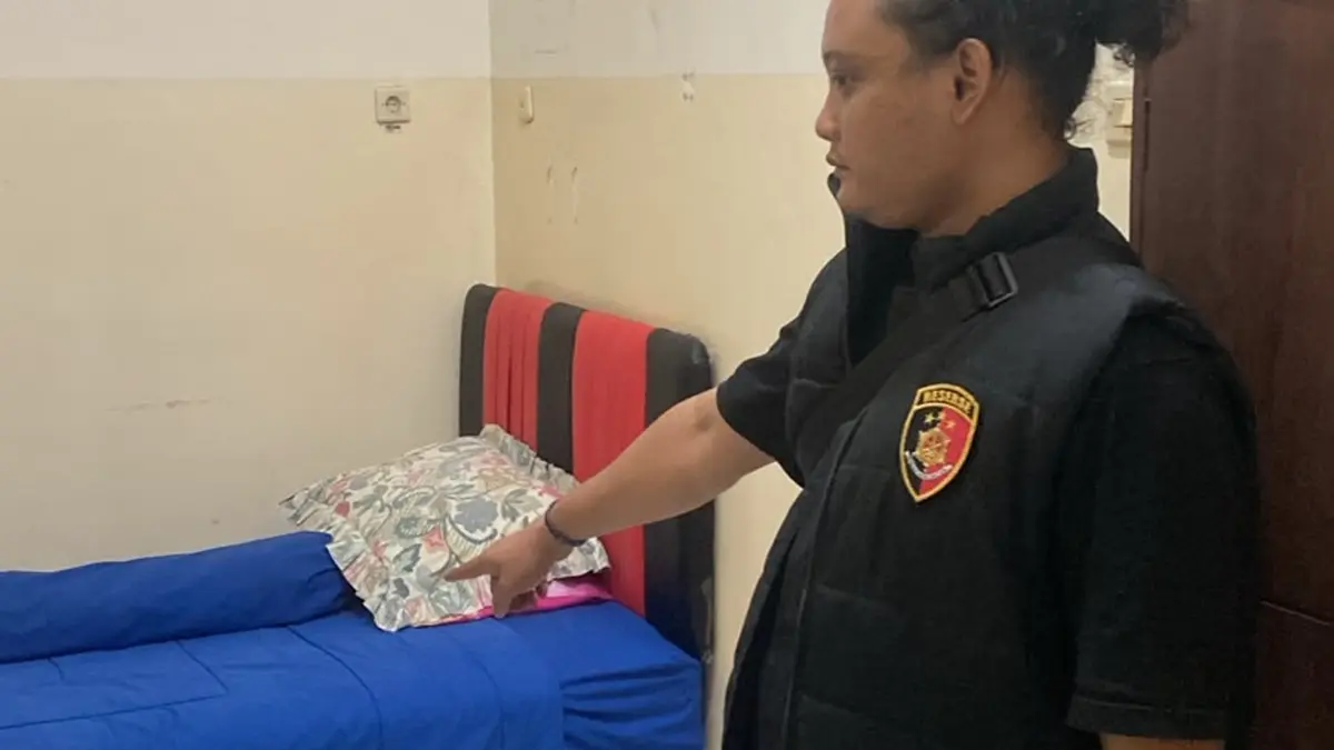 Dugaan perzinaan terjadi di sebuah rumah kos di Tuban, Unit PPA Satreskrim Polresta Tuban mengamankan dua orang dalam perkara tersebut. (Polresta Tuban untuk Radar Tuban)
