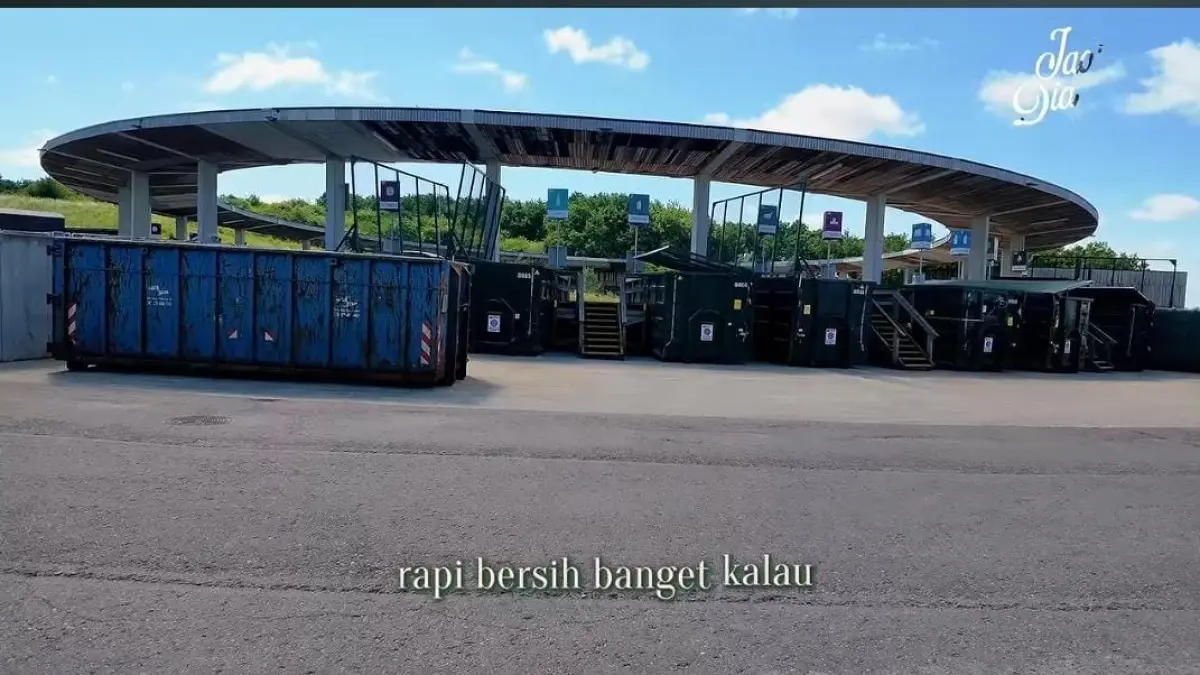Fasilitas pengelolaan sampah& Genbrug di Denmark yang tertata rapi dan bersih. (youtube.com/Salsa Erwina )