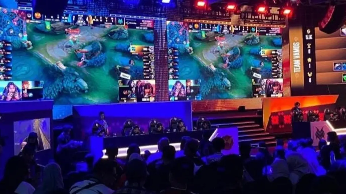 Suasana pertandingan esports dalam turnamen gim profesional. (Pinterest)