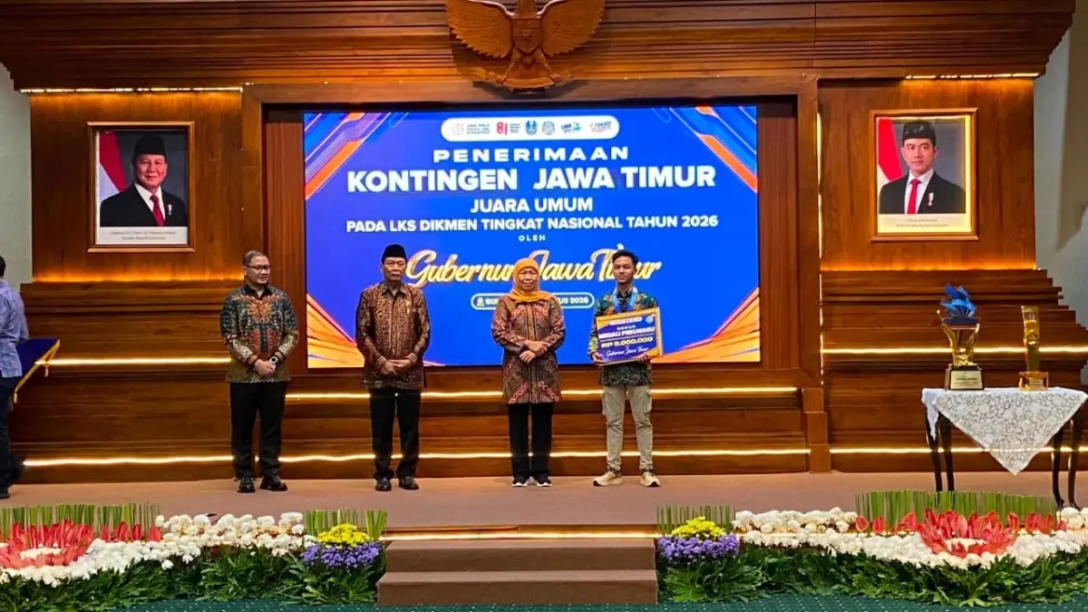 Dua siswa SMK TJP Tuban meraih prestasi tingkat nasional melalui LKS Dikmen 2026 dan Mechanical Expo Politeknik Negeri Semarang. (SMK TJP untuk Radar Tuban)