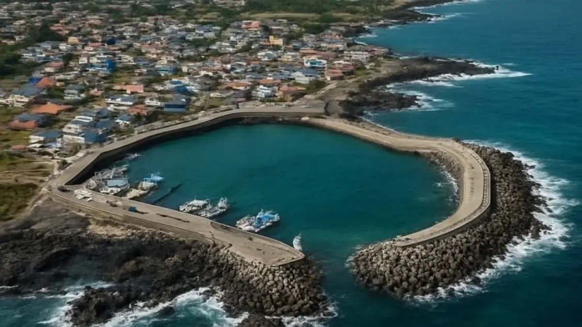 Potret kawasan Seokwipo, Pulau Jeju, Korea Selatan, yang kini menjadi sorotan setelah terungkapnya dugaan sindikat perdagangan manusia dan kerja paksa yang menjerat ratusan WNI. (pinterest) 
