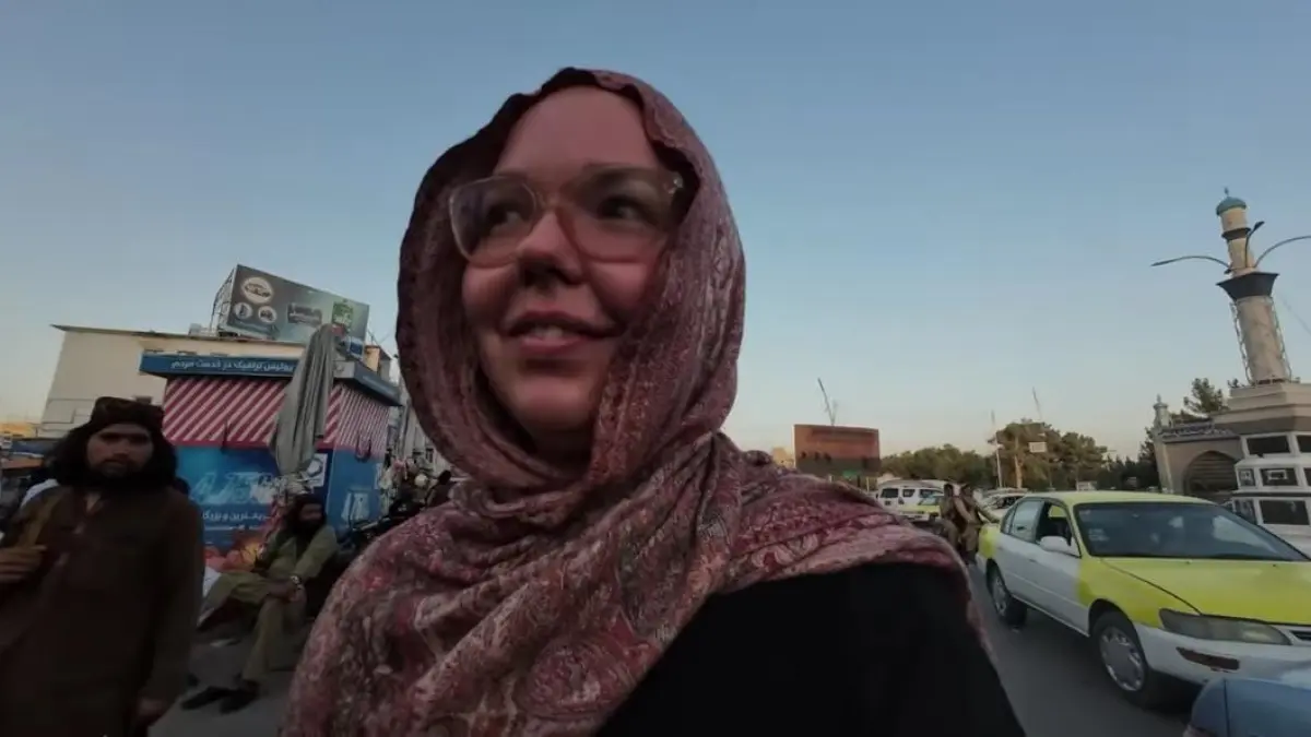 Potret Josie, wisatawan asal Australia yang mendokumentasikan perjalanan ke Afghanistan. (youtube.com)