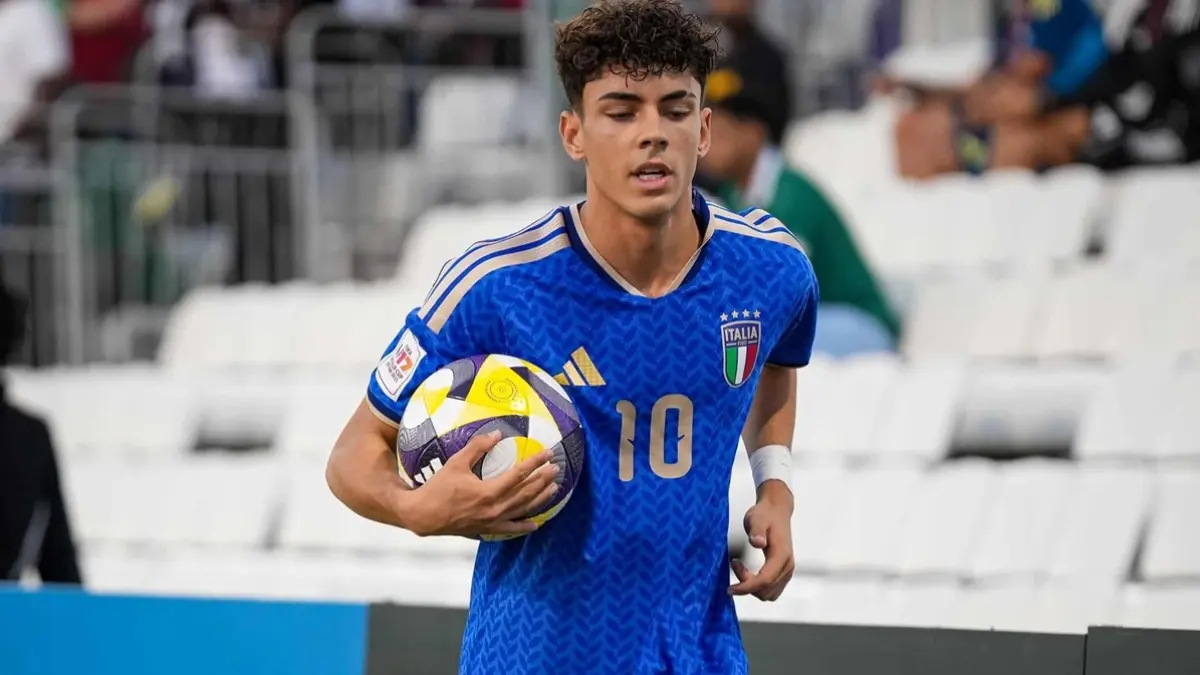  Inter Milan dan Juventus dikabarkan tertarik pada Samuele Inacio. (instagram.com/_.samueleinacio._)