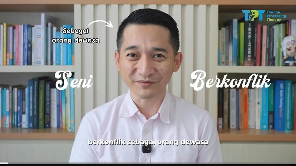Dr.jiemi ketika menerangkan seni berkonflik yang baik. (Tangkapan layar Youtube dr. Jiemi Ardian)