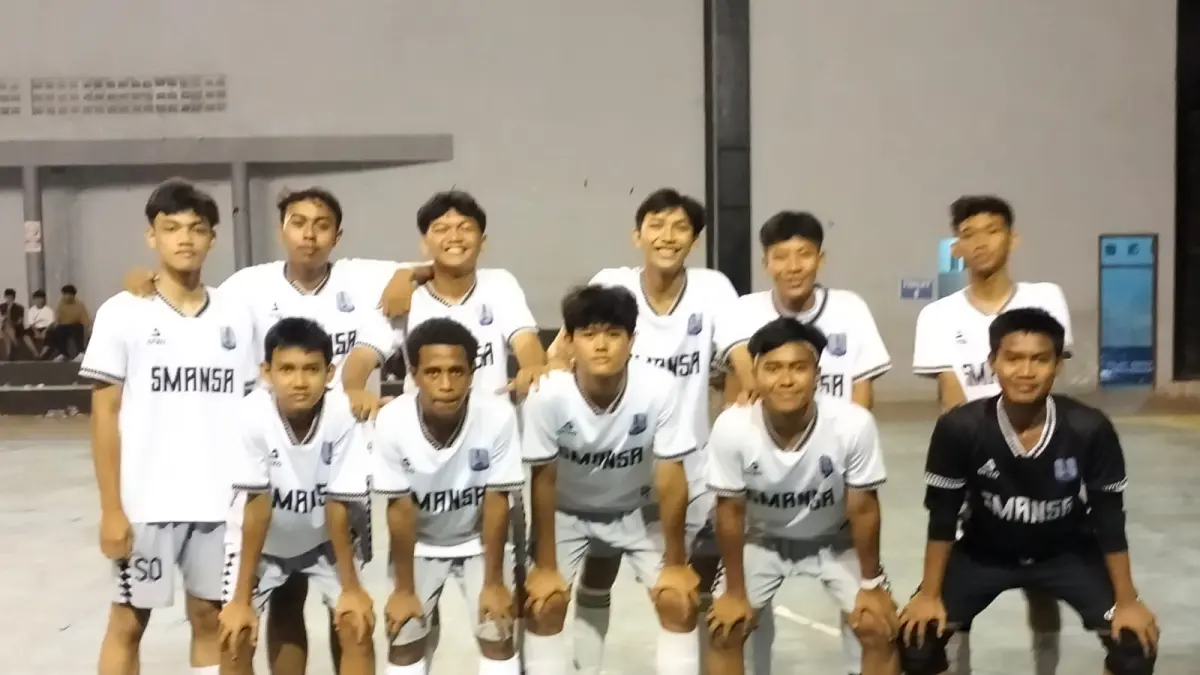 Skuad Smansa dalam ajang Bahlil Mini Soccer Asyik Menuju Puncak. (Ahmad Mustaqfirin untuk Radar Tuban)