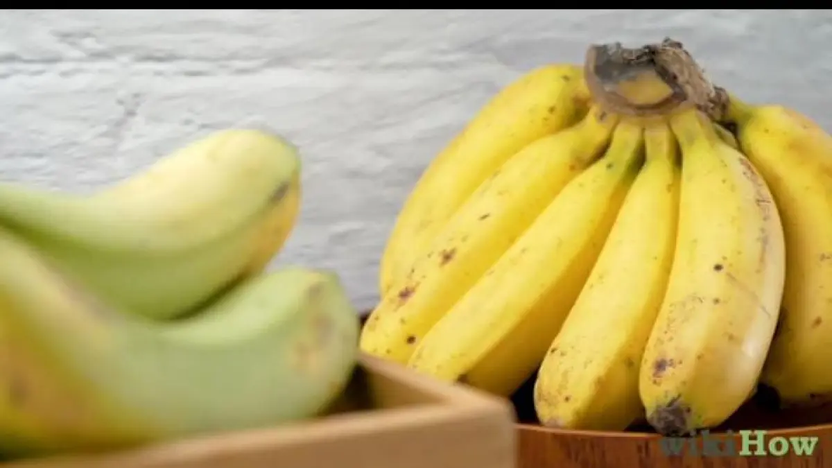 Buah pisang memiliki banyak manfaat salah satunya membantu menurunkan berat badan. (Tangkapan layar YouTube How Wiki)