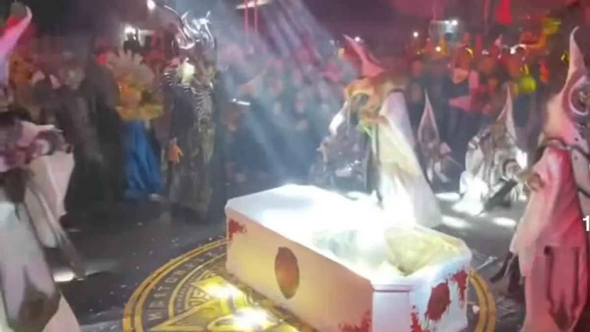 Penampilan dalam Simbang Kulon Night Carnival (SKNC) 2026 di Pekalongan. (instagram.com/info batang)